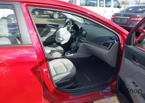 2017 Hyundai Elantra Se z USA, uszkodzony, nr VIN KMHD84LF0HU207389